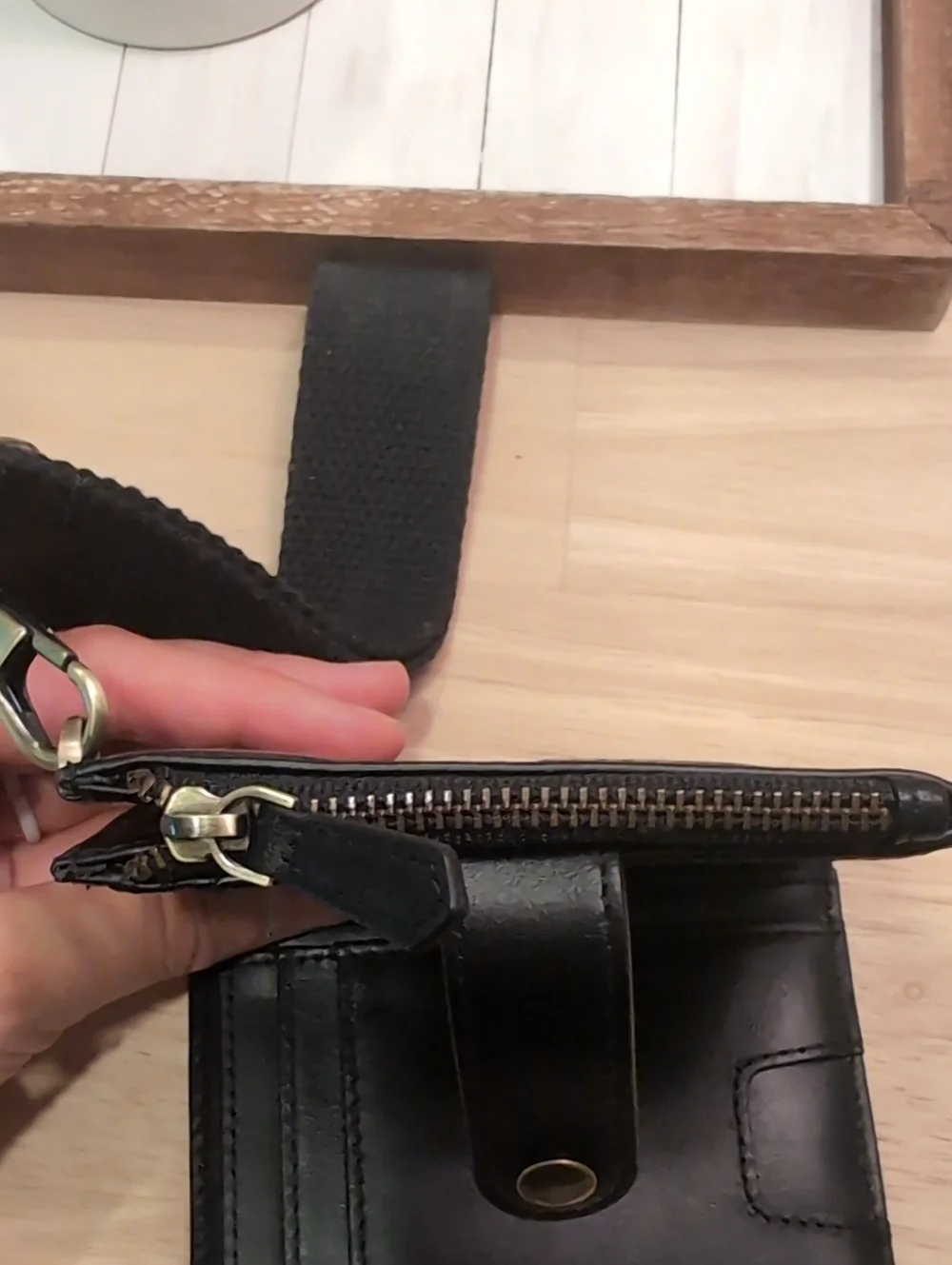Andar The Lo Wallet In Jet Black | Macro Woven